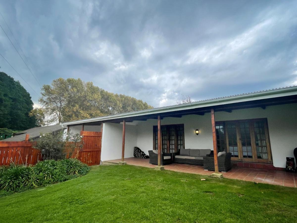 Crestwood Bed & Breakfast Curry's Post ภายนอก รูปภาพ